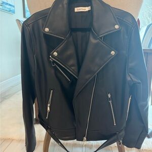 JustFab Black Blazer